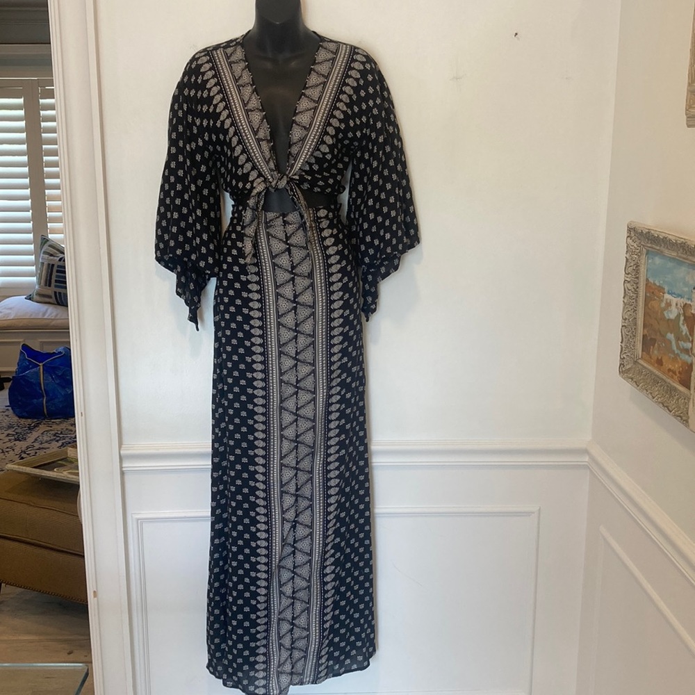 Amuse Society Black & Gray Dress Size Medium